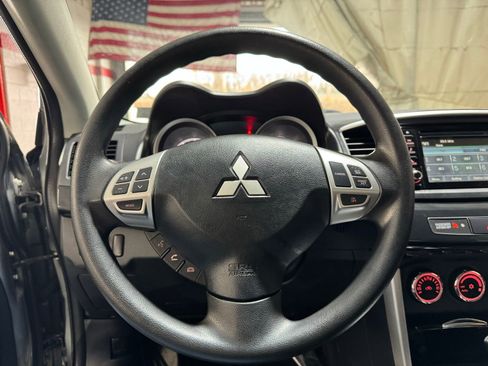 Used 2017 Mitsubishi Lancer SE image 19