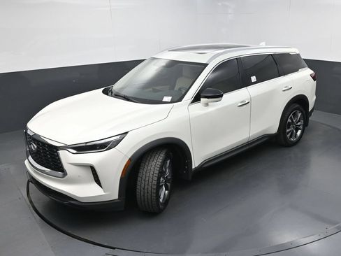 Used 2023 INFINITI QX60 Luxe FWD image 36