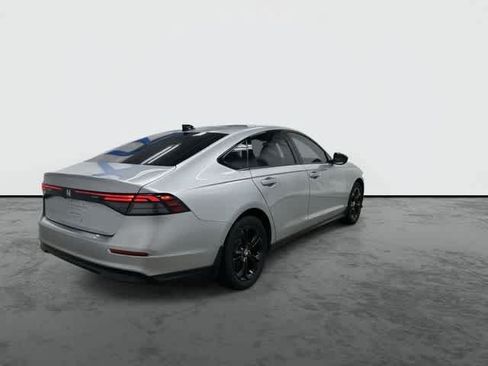 Used 2025 Honda Accord SE image 3