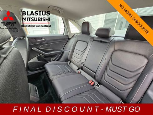 Used 2024 Volkswagen Jetta SEL image 17