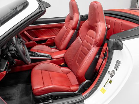 Used 2021 Porsche 911 Turbo S image 7