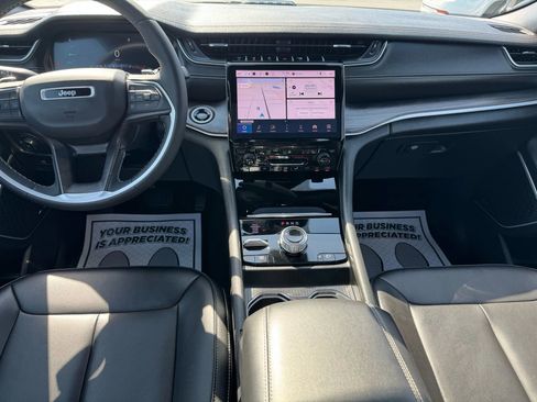 Used 2024 Jeep Grand Cherokee Limited 4xe image 8