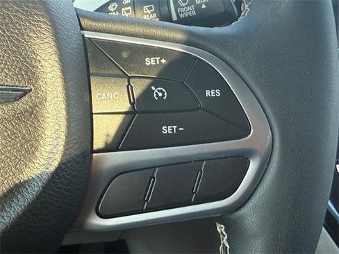 Used 2024 Chrysler Voyager LX image 15