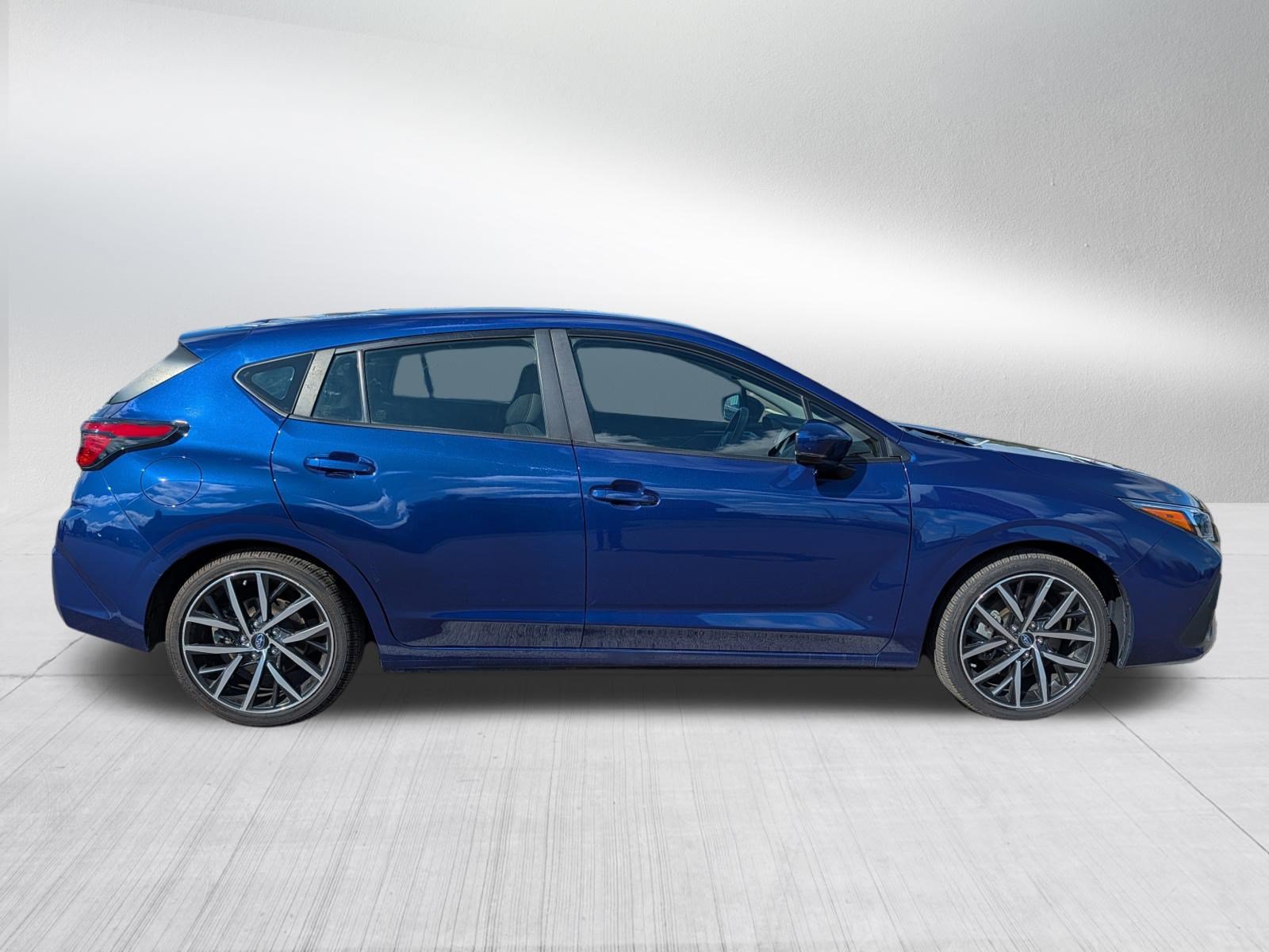 Used 2024 Subaru Impreza 2.0i Sport AWD/4WD image 8