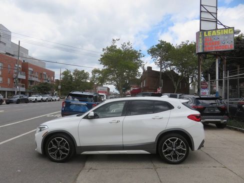 Used 2018 BMW X2 xDrive28i w/ M SportX Package AWD/4WD image 7