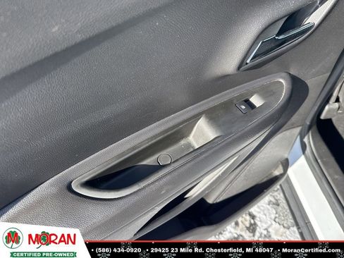 Used 2020 Chevrolet Trax LS image 21