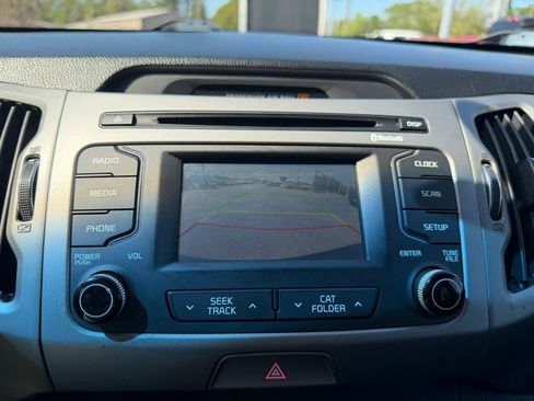 Used 2016 Kia Sportage LX w/ LX Popular Package image 21