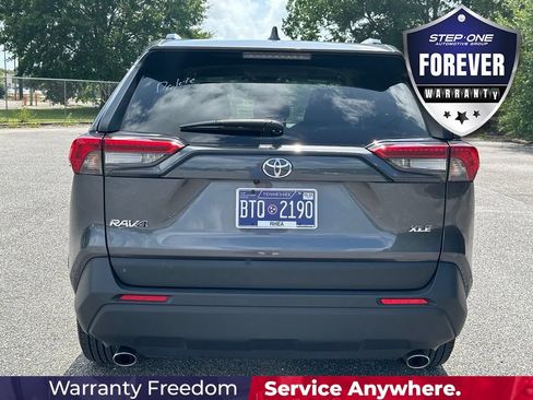 Used 2025 Toyota RAV4 XLE FWD image 5