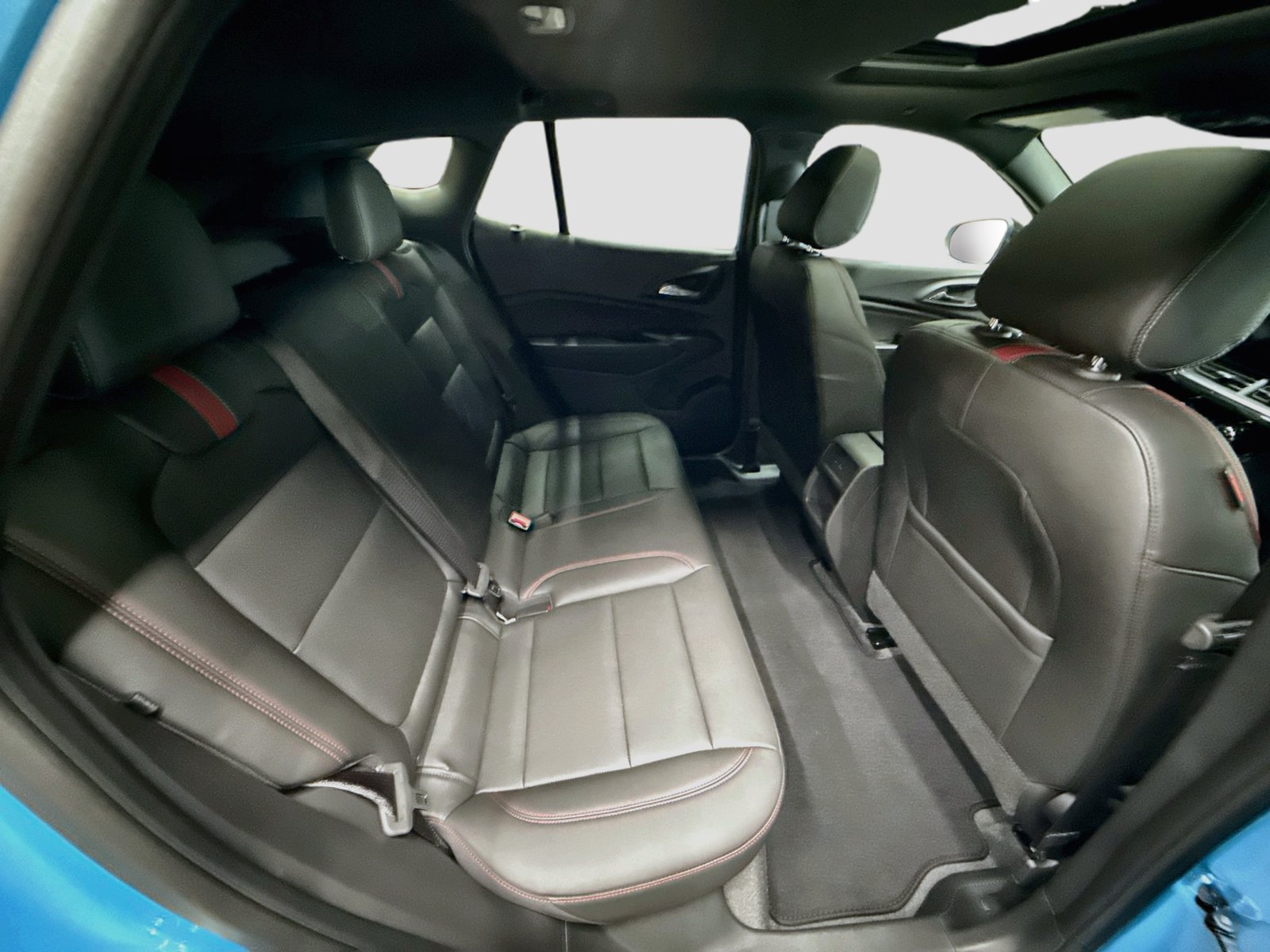 New 2026 Chevrolet Trax RS w/ Sunroof Package FWD image 30