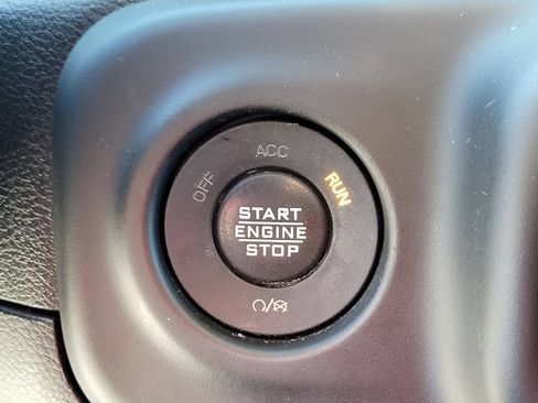 Used 2021 Jeep Wrangler Unlimited Sahara AWD/4WD image 24