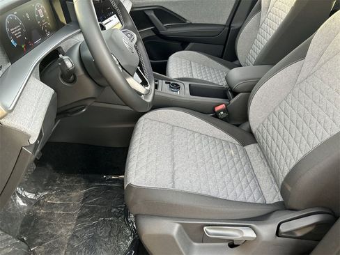 New 2026 Volkswagen Tiguan S image 15