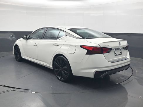 Used 2022 Nissan Altima 2.5 SR FWD image 6