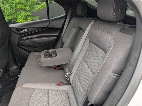 Used 2019 Chevrolet Equinox LT FWD image 25