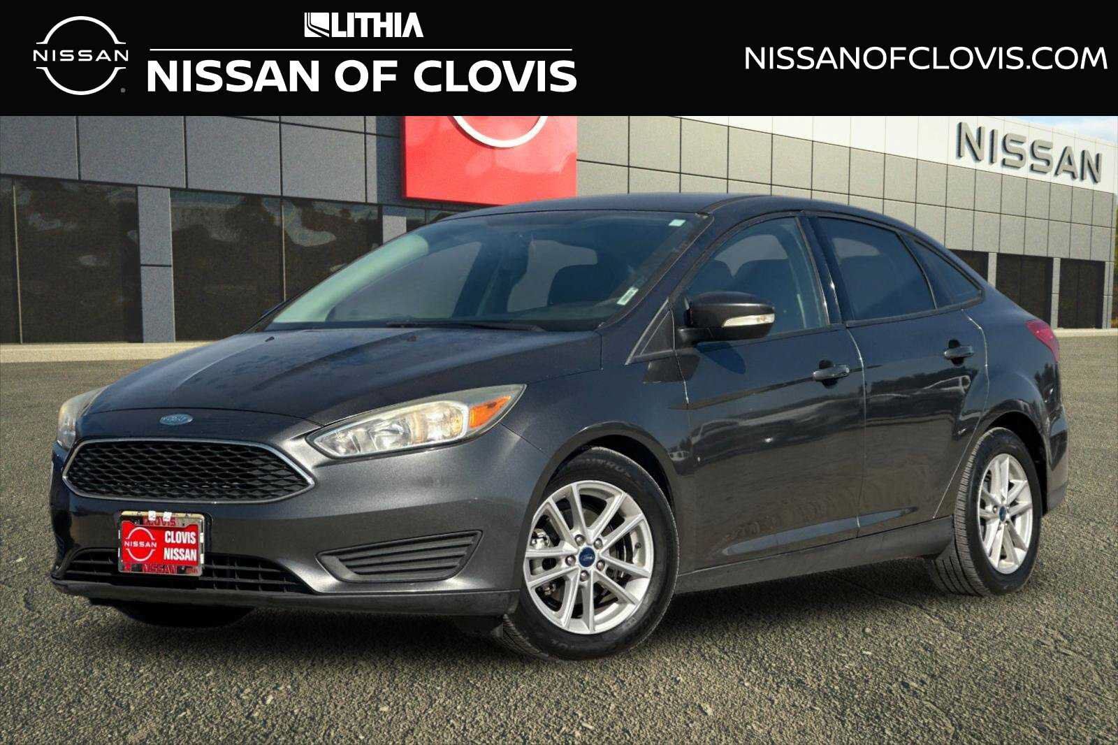 Used 2017 Ford Focus SE FWD image 1