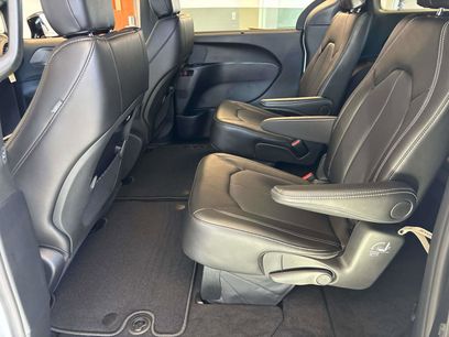 New 2026 Chrysler Pacifica Select