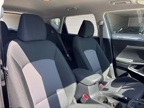 Used 2025 Kia Soul S image 16