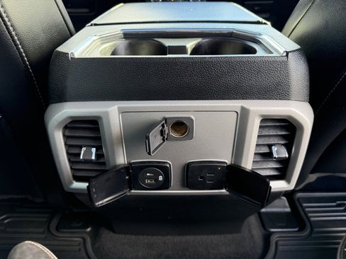 Used 2021 Ford F250 Lariat image 39