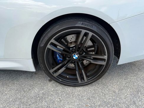 Used 2015 BMW M4 Convertible image 19