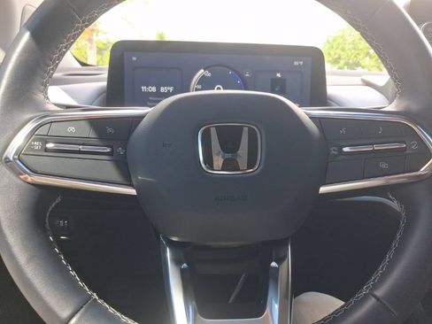 Used 2025 Honda Prologue Touring image 32