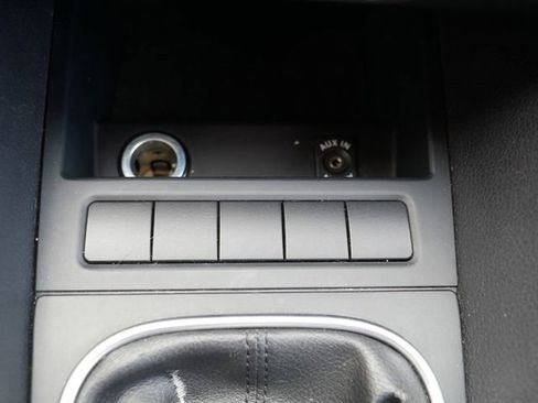 Used 2012 Volkswagen Jetta SE FWD image 34