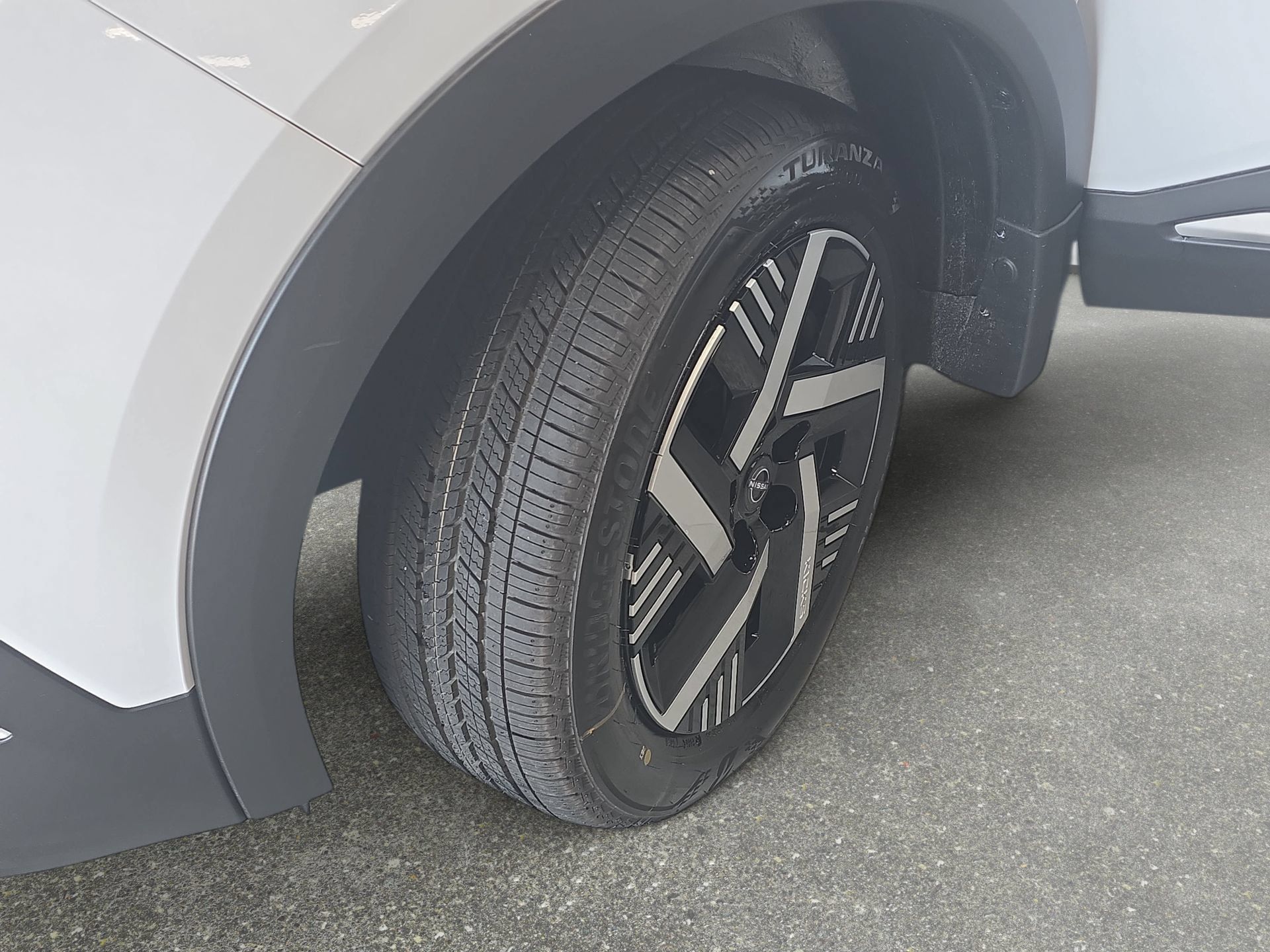 New 2027 Nissan Kicks SV w/ Cold Weather Package FWD image 30