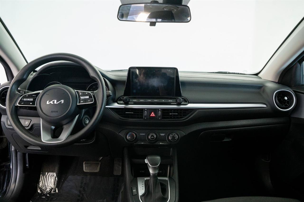 Used 2023 Kia Forte LXS FWD image 13