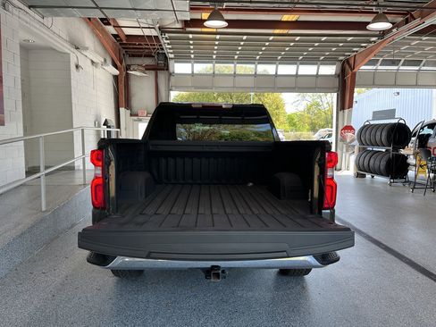 Used 2024 Chevrolet Silverado 1500 LTZ image 8