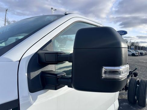New 2024 Ford F550 4x4 Regular Cab Super Duty image 11