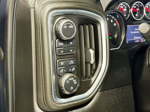 Used 2022 Chevrolet Silverado 1500 RST image 24