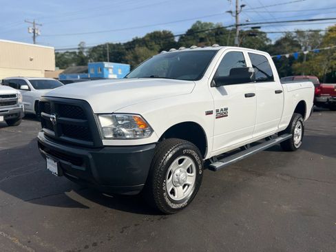 Used 2018 RAM 2500 Tradesman w/ Snow Chief Group image 2