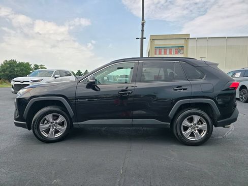 Used 2025 Toyota RAV4 XLE AWD/4WD image 5