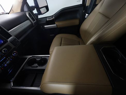 Used 2022 Ford F350 Lariat w/ Lariat Ultimate Package image 38