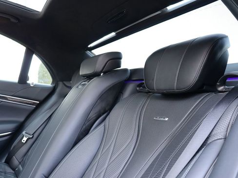 Used 2015 Mercedes-Benz S 63 AMG 4MATIC Sedan w/ Driver Assistance Package image 58