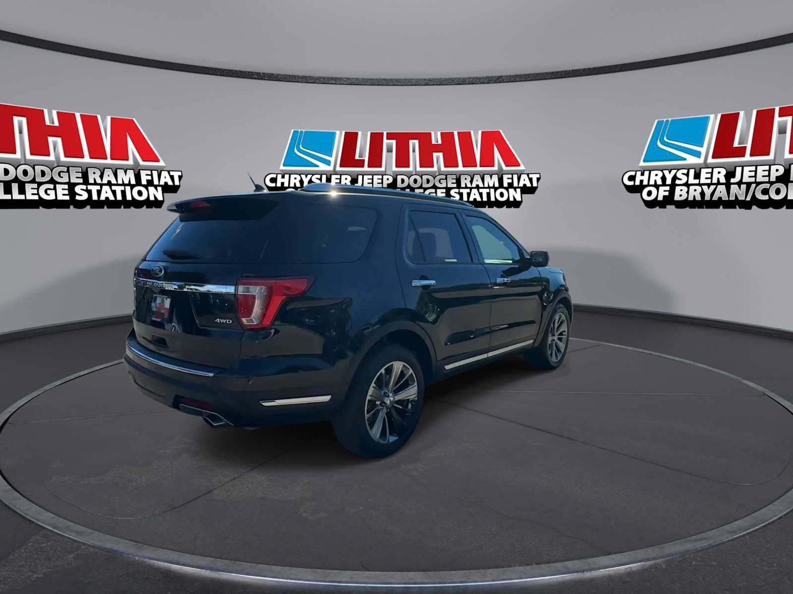 Used 2018 Ford Explorer Limited w/ Ford Safe & Smart Package AWD/4WD image 8