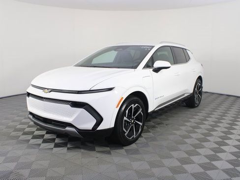 Used 2024 Chevrolet Equinox EV LT image 23