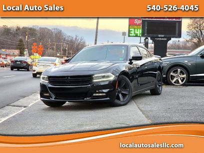 Used 2016 Dodge Charger SXT