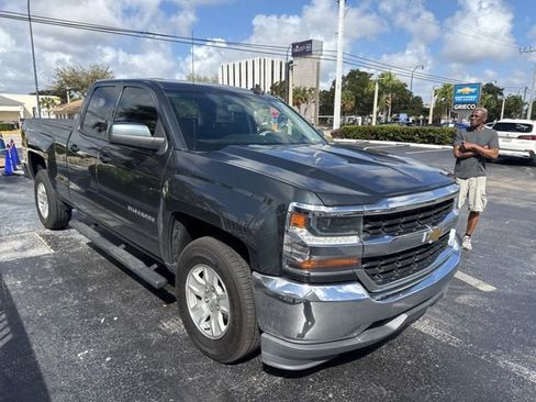 Used 2018 Chevrolet Silverado 1500 LT image 1