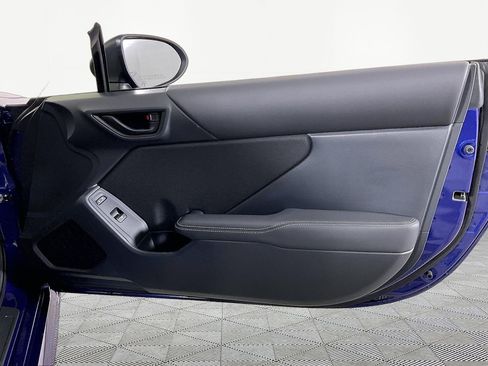Used 2025 Toyota GR86 w/ ALL Weather Mat Package (TMS) RWD image 22