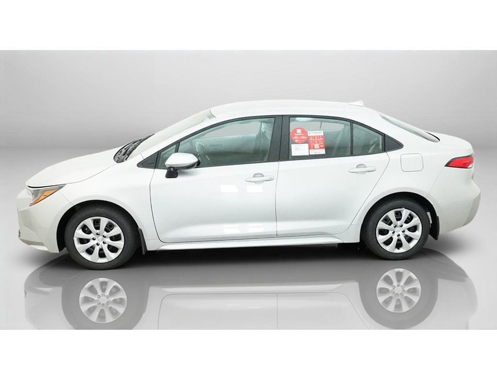 New 2027 Toyota Corolla LE FWD image 3