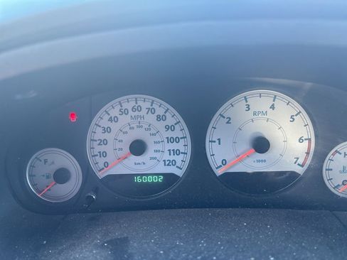 Used 2007 Chrysler Town & Country Touring w/ Leather Interior Group image 11