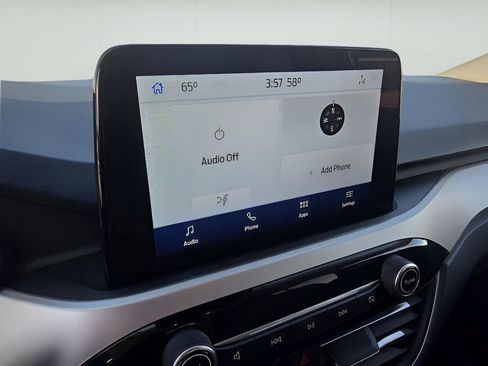 Used 2020 Ford Escape SE Sport image 22