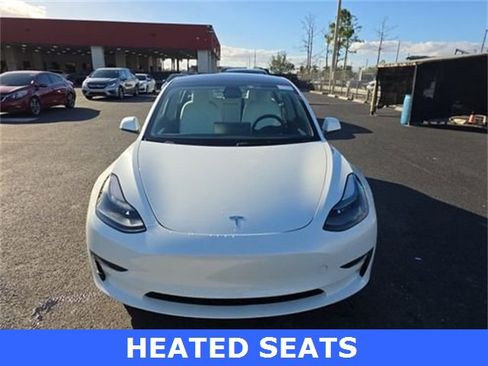 Used 2023 Tesla Model 3 Performance image 3