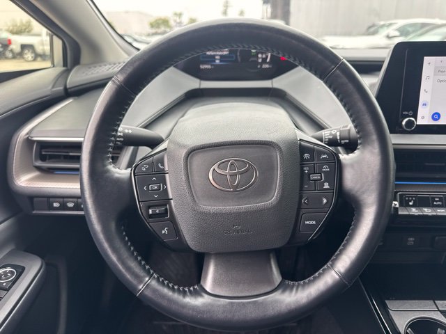 Used 2023 Toyota Prius XLE FWD image 17