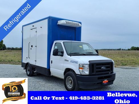 Used 2023 Ford E-350 and Econoline 350 Super Duty w/ Power Windows & Locks Group RWD image 1