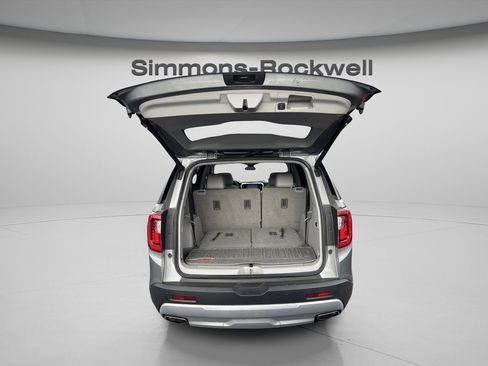 Used 2023 GMC Acadia SLT image 51