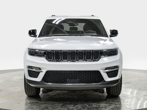 Used 2024 Jeep Grand Cherokee Limited 4xe image 10