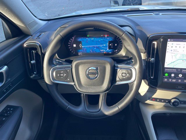 Used 2023 Volvo XC40 B5 Plus w/ Protection Package Premier AWD/4WD image 19