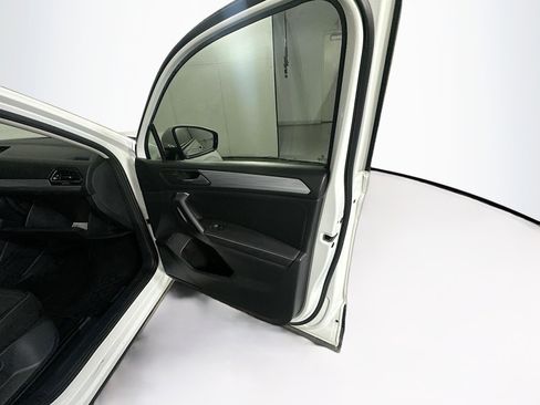 Used 2023 Volkswagen Tiguan S image 30