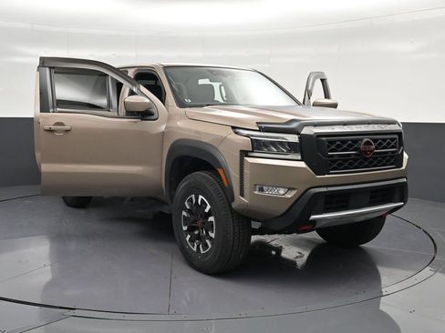 Used 2022 Nissan Frontier Pro-X RWD image 28