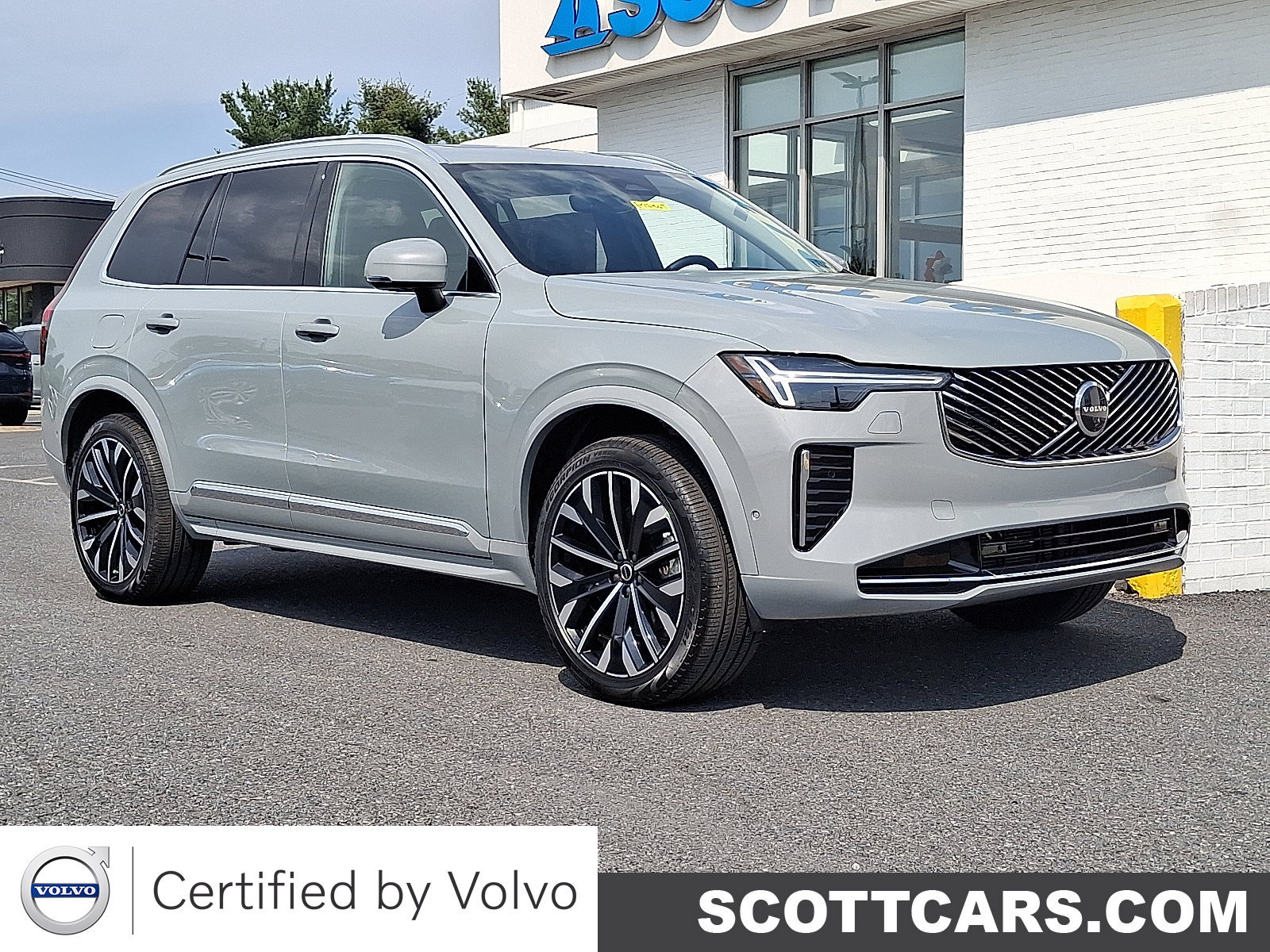 Certified 2026 Volvo XC90 B6 Plus AWD/4WD image 1
